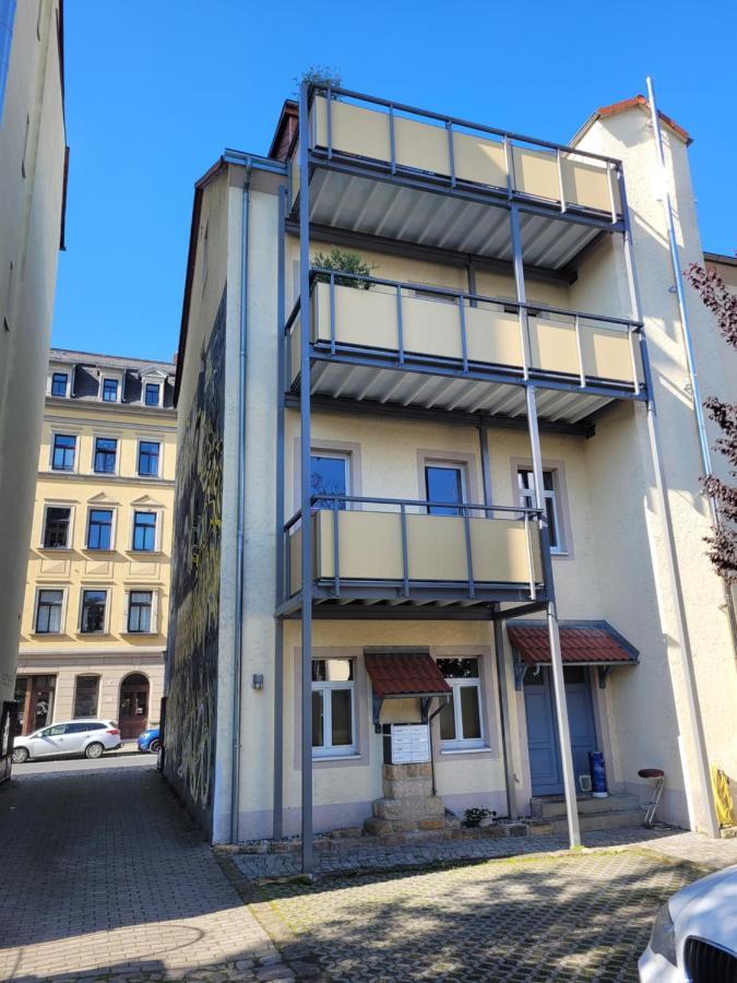 Ferienwohnung Oder Studio Dresden-Neustadt Inkl Parkplatz Mit Balkon Oder Terrasse Exterior photo